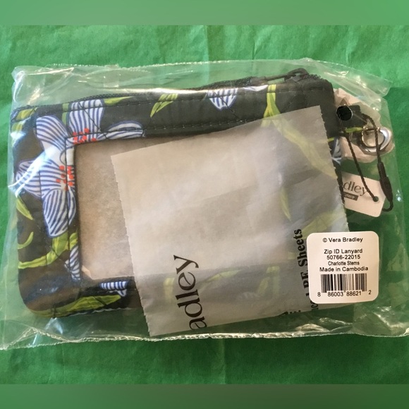 Vera Bradley Zip ID Case & Lanyard Charlotte Stems - Picture 1 of 2